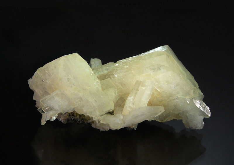 2579 Barite - Flagstaff Mountain, Northport, Stevens Co., Washington.jpg