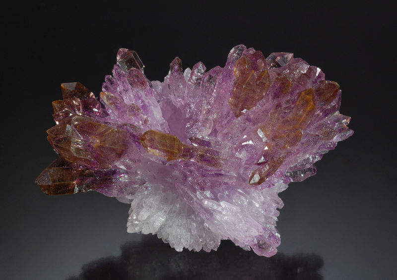 2614 Quartz var. amethyst - Kakamunurle Mine, Karur District, India.jpg