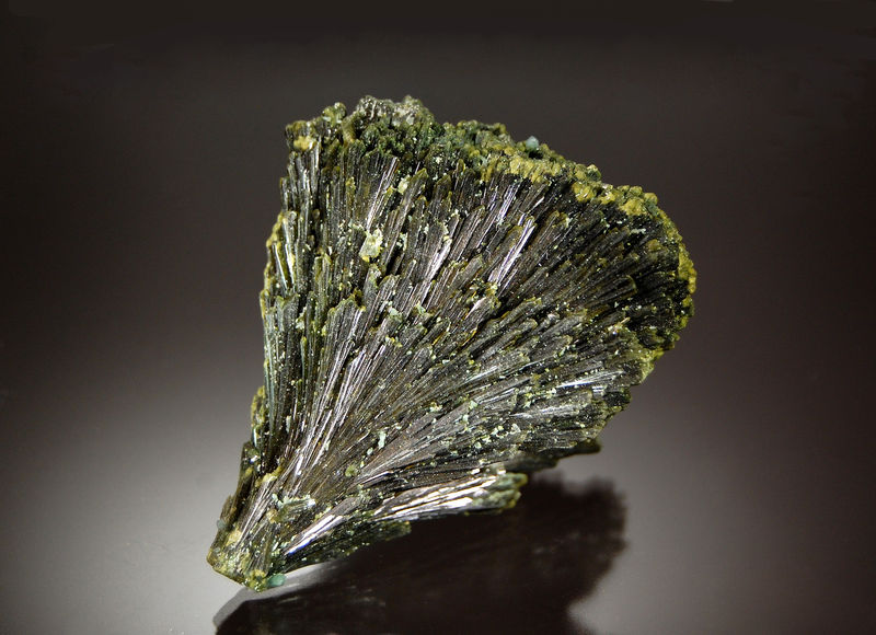 2660 Epidote - Prince of Wales Island, Alaska.jpg