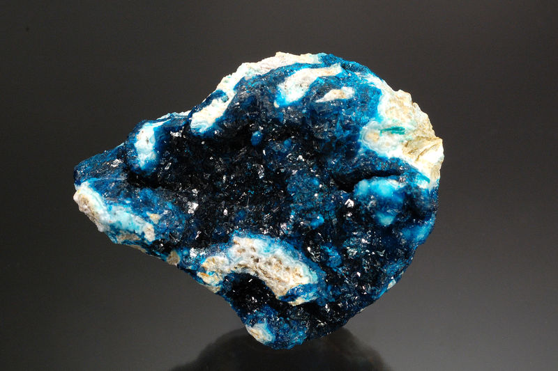 2732 Veszelyite - Palabanda Quarry, M'Fouati District, Bouenza Dept., Rep. of Congo.jpg