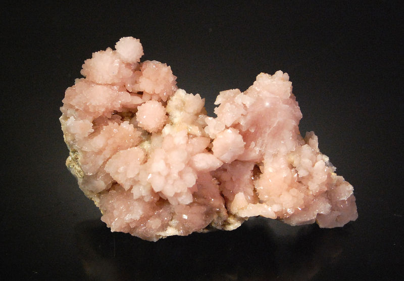 2820 Quartz var. rose Quartz - Huancayo District, Junin Dept., Peru.jpg