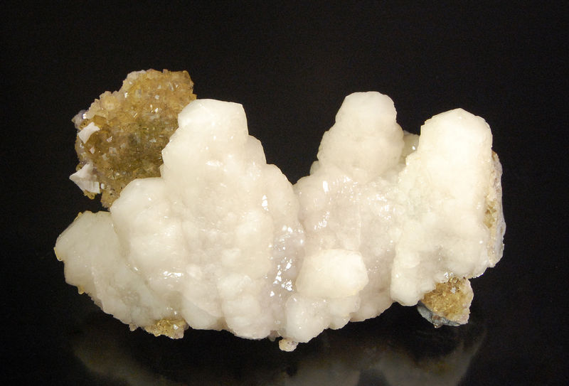 2821 Calcite - Moscona Mine, El Llano, Solis, Asturias, Spain.jpg