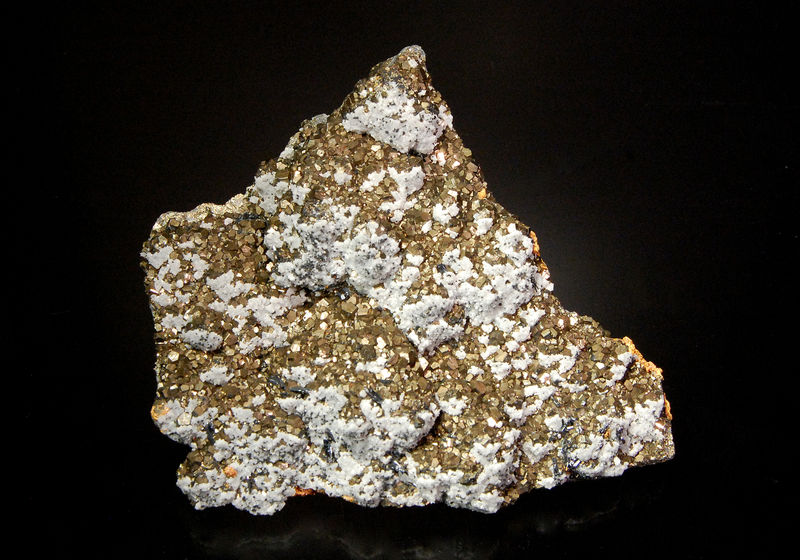 2824 Hutchinsonite - Quiruvilca Mine, Peru.jpg