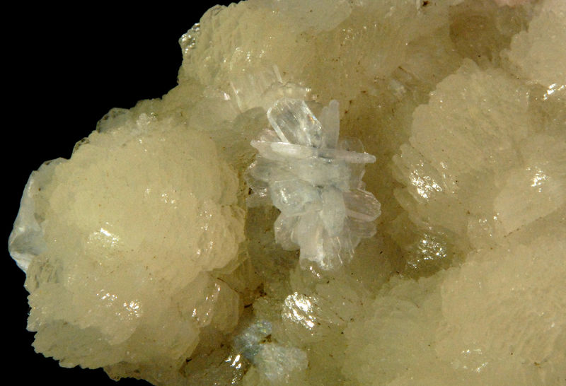 2837 Stellerite (2) - Dyer Quarry, Gibralter, Berks Co., Pennsylvania.jpg