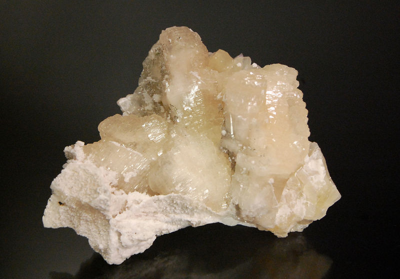 2840 - Witherite - Minerva No. 1 Mine, Cave-in-Rock, Hardin Co., Illinois.jpg