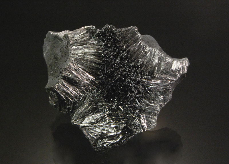 2971 Pyrolusite - Bellary-Hospet Iron Belt, Karnataka, India.jpg