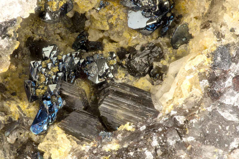 4856 hematite aegirine.jpg