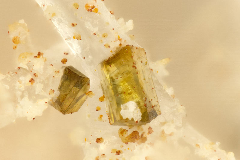 4981 epidote.jpg
