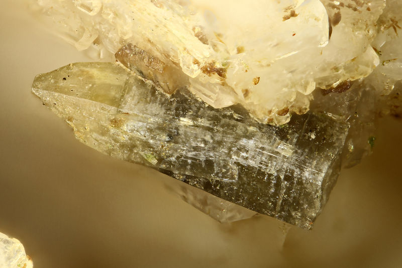 6180-gadolinite-(Y).jpg