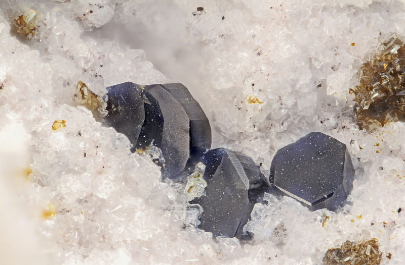 6181-osumilite.jpg