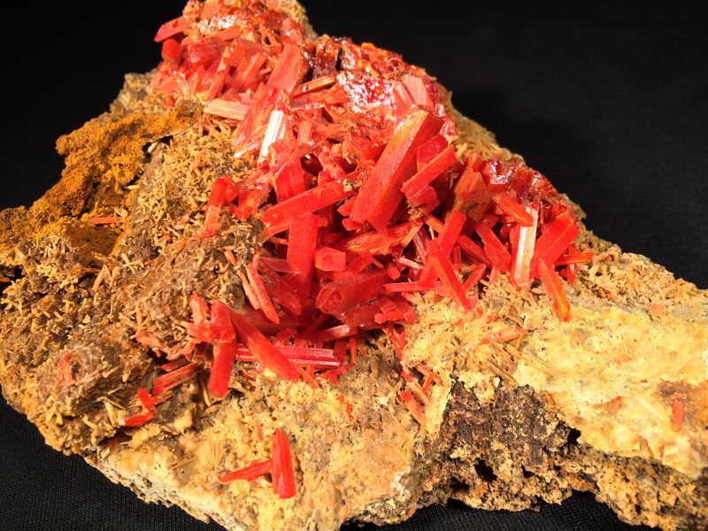 632e. Crocoite, Adelaide Mine, Dundas, Tasmania, Australia.JPG