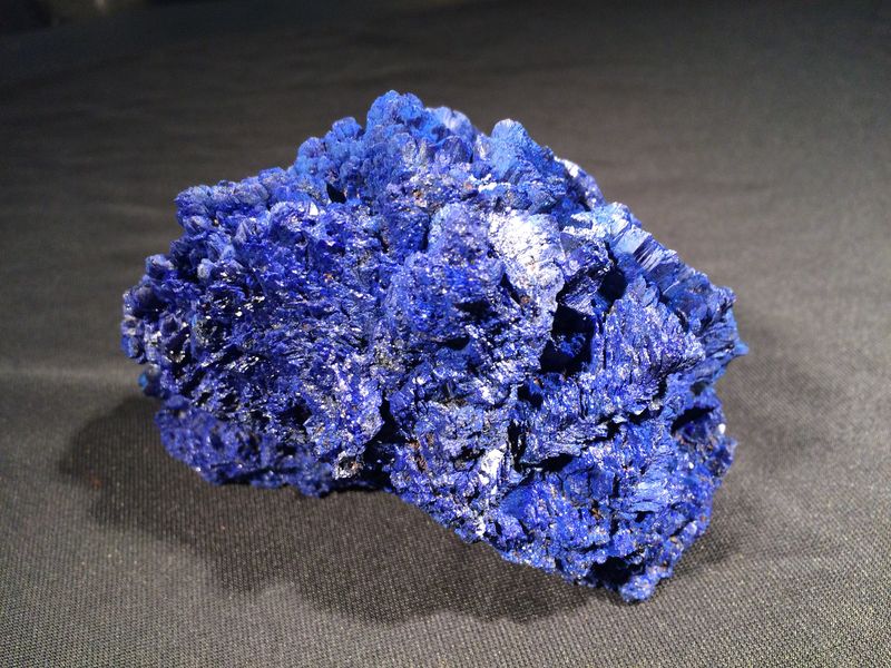 634f. Azurite Rosette, Nchanga Open Pit, Chingola, Copperbelt, Zambia.JPG
