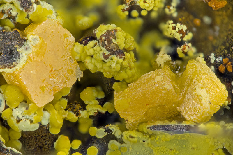 6374 wulfenite.jpg