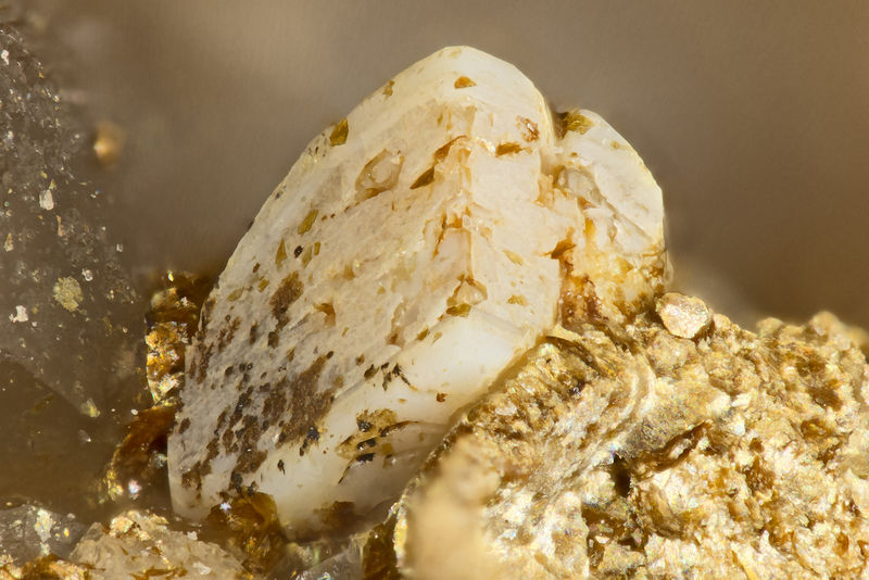 6471 kainosite-(Y).jpg