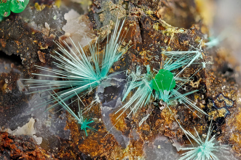 6562 mixite.jpg