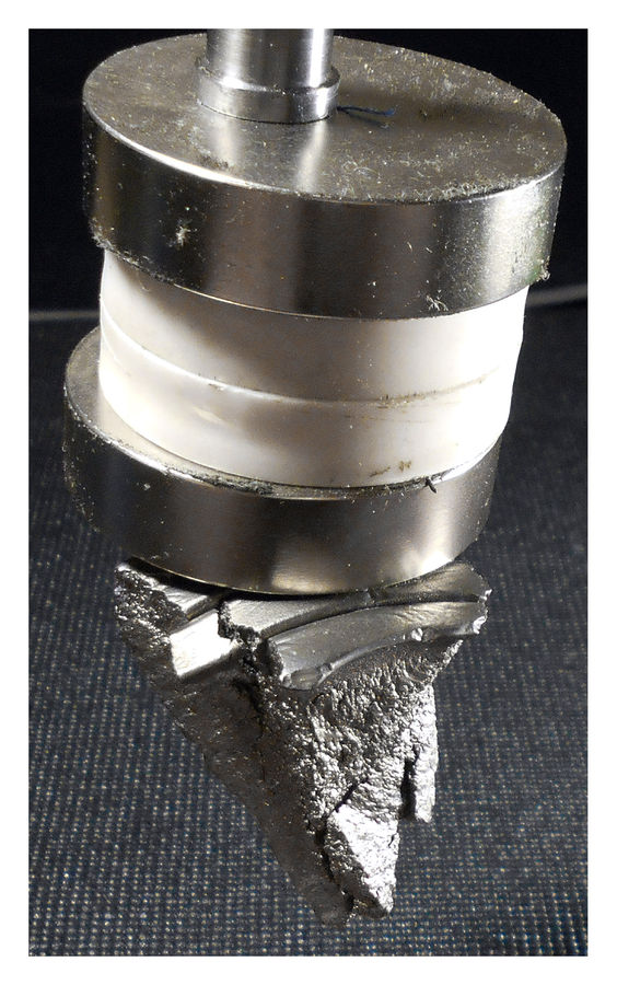 65 -MAGNETIC MOMENTS WITH TERBIUM.jpg