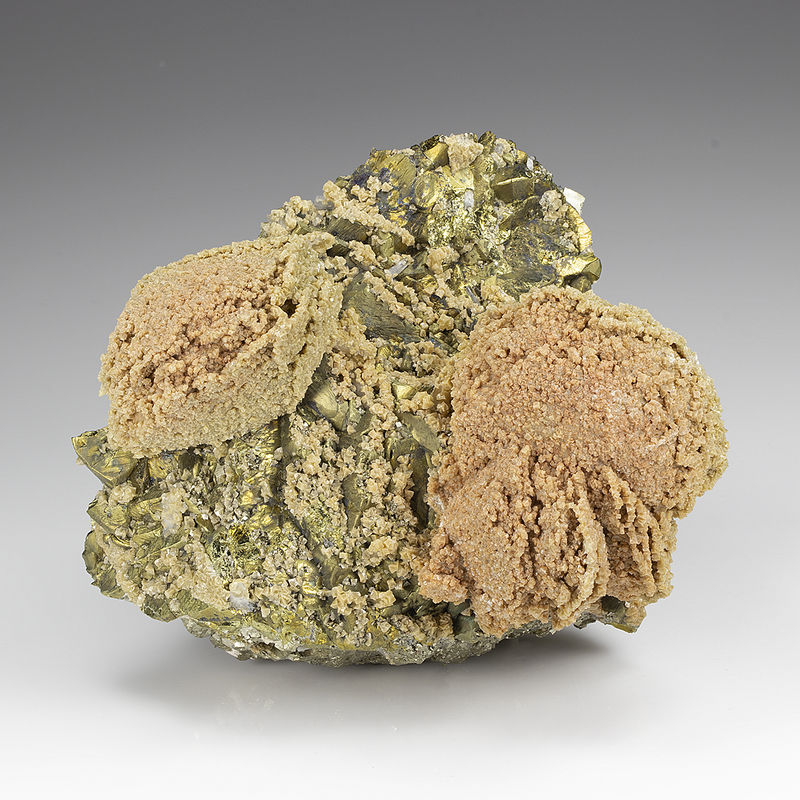 672. Siderite, Chalcopyrite, Pyrite, Turt, Oas, Satu Mare, Romania.jpg
