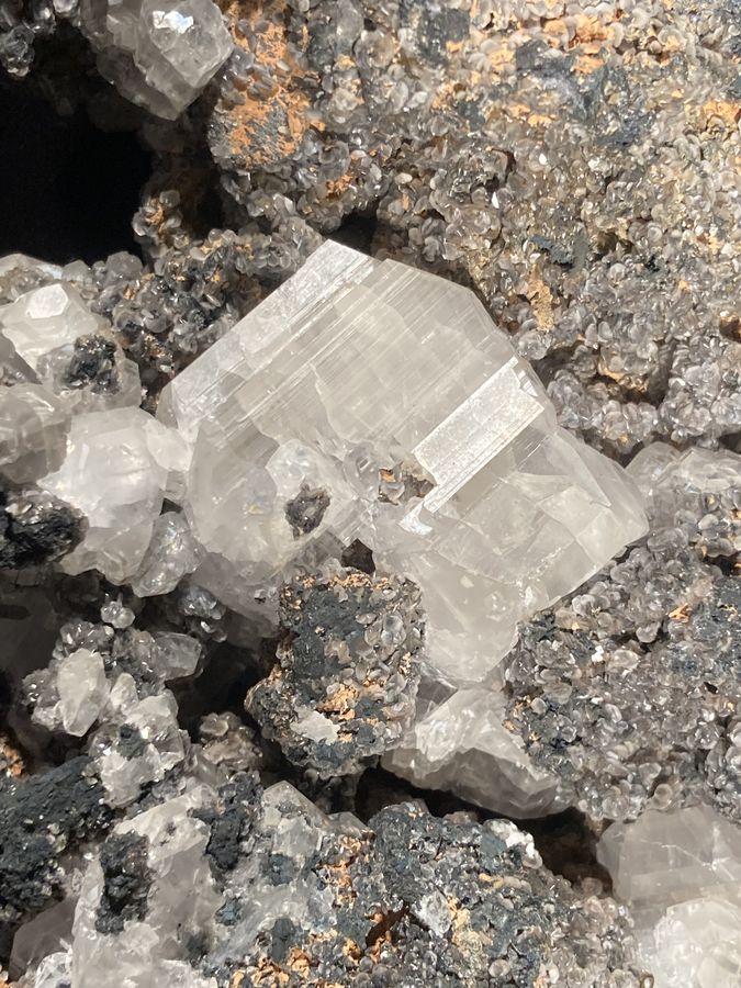 694. Cerussite, Mottramite, Tsumeb Mine, Tsumeb, Oshikoto Region, Namibia (12).JPG