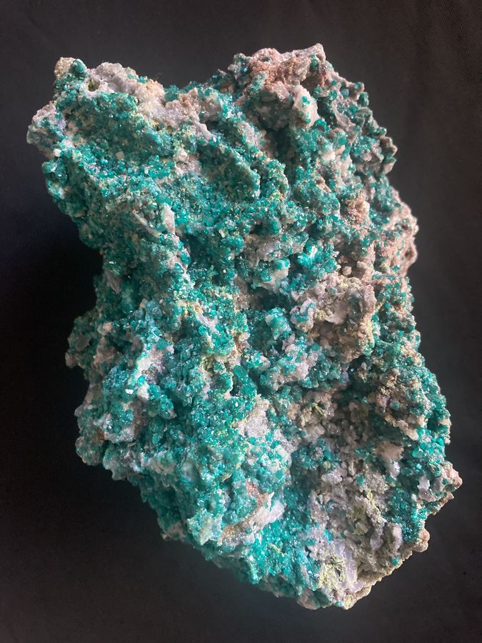 705. Dioptase, Tsumeb Mine, Tsumeb, Oshikoto Region, Namibia (11).jpg
