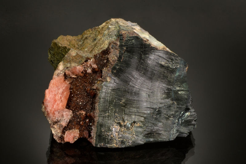 813 Rockbridgeite - Tip Top Mine, Custer Co., South Dakota.jpg