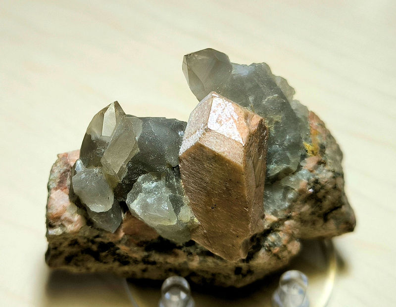 8540M-microcline1.jpg