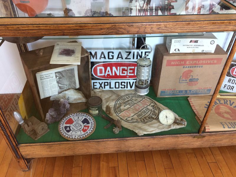AFM, mine signs.JPG
