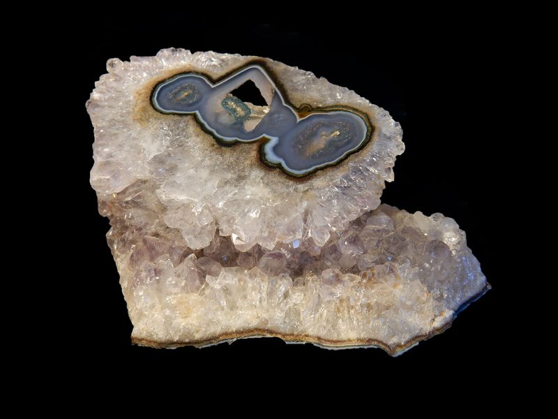 Agate sur Amthyste no 152 - FMF.jpg