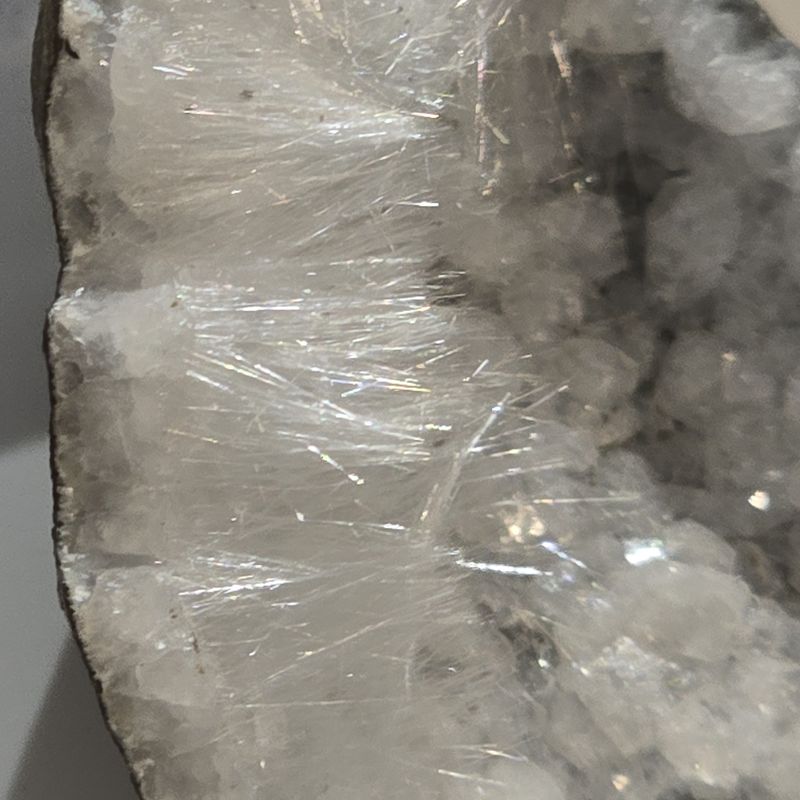 Analcime, Mesolite geode 5.jpg