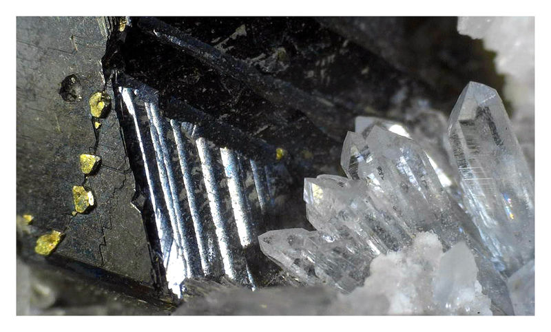 Animon Sphalerite Under the Scope 1.JPG
