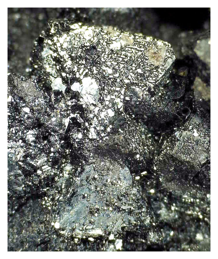 Argentinian Hematite (after Magnetite) - Under the Microscope 5.jpg