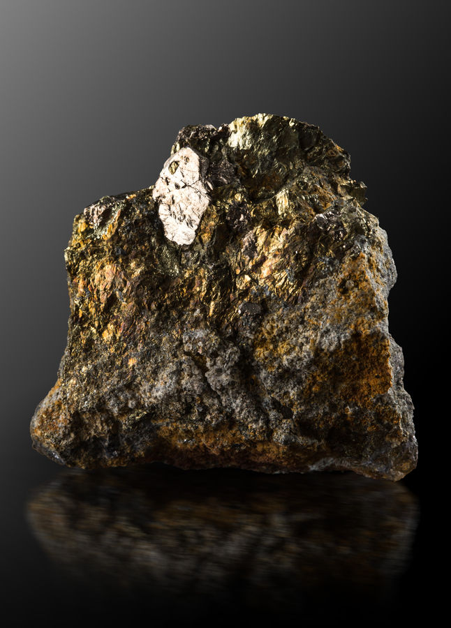 Arsenohauchecornite-MIM_Museum(2075).jpg