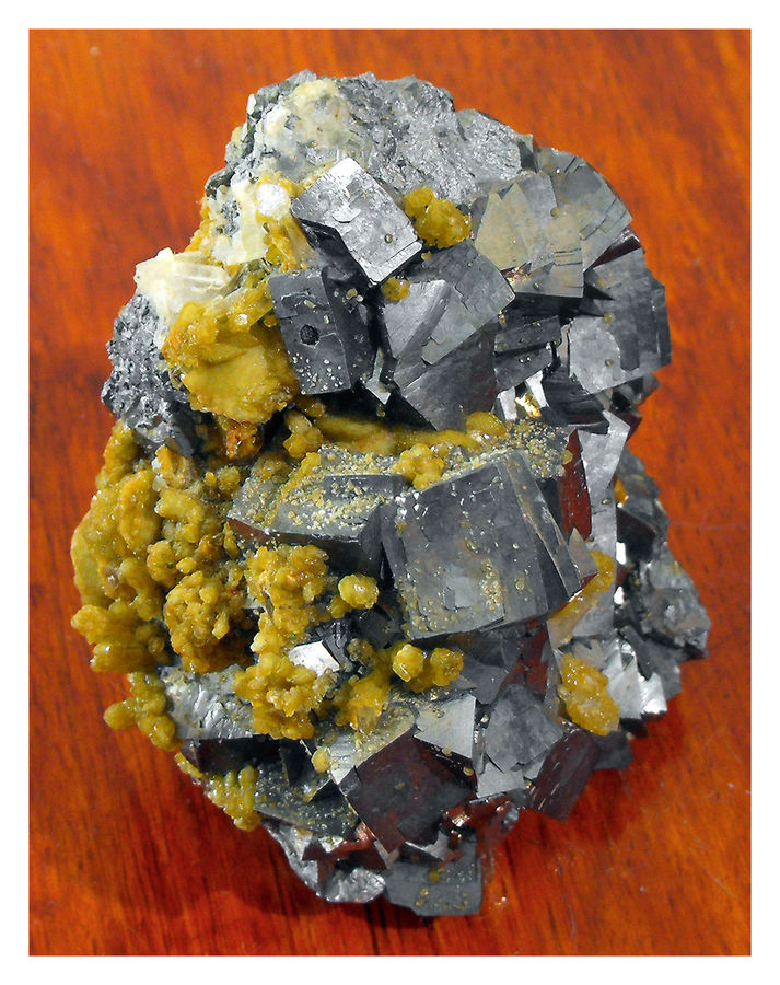 Arsenopyrite with Siderite - 1.jpg