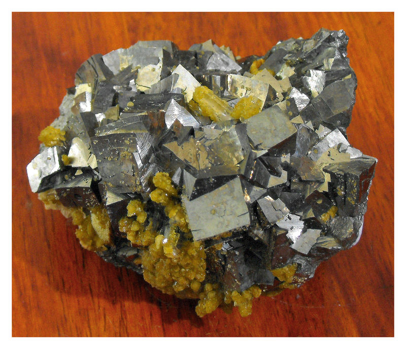 Arsenopyrite with Siderite - 2.jpg