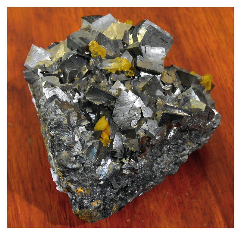 Arsenopyrite with Siderite - 3.jpg