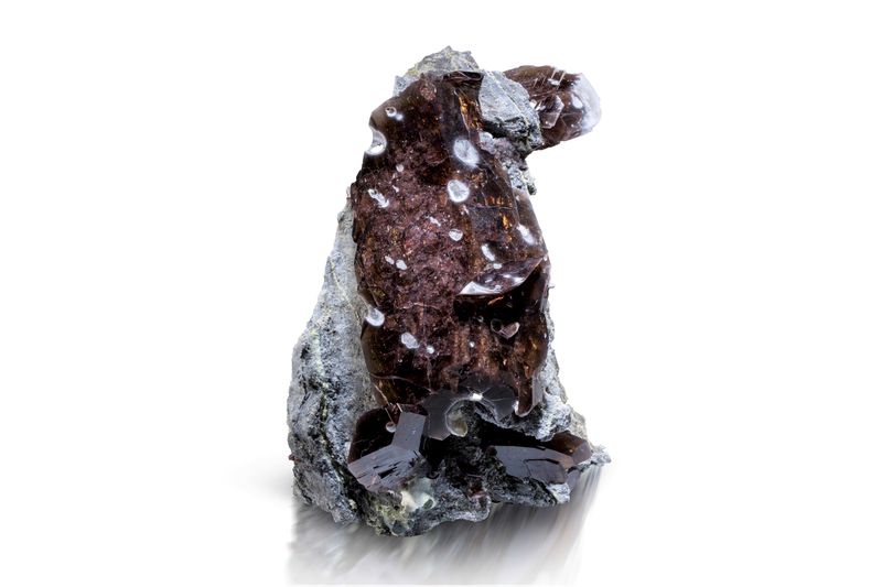 Axinite-(Fe)-MIM_Museum(2246).jpg
