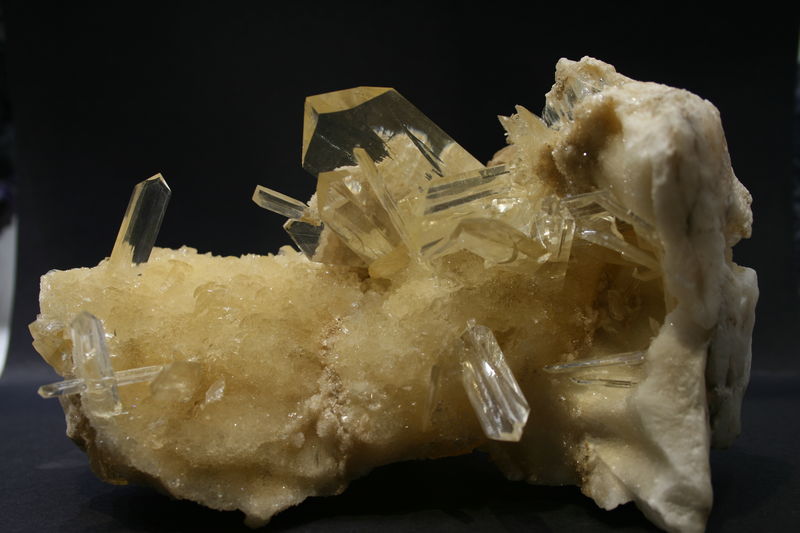 B091, Gypsum, Fuentes del Ebro.JPG