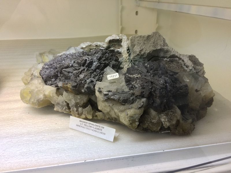 BCMM, Fluorite, Sphalerite.JPG