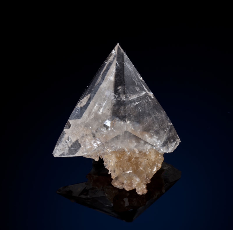 Calcite-884Mine-China-3cm-21.jpg