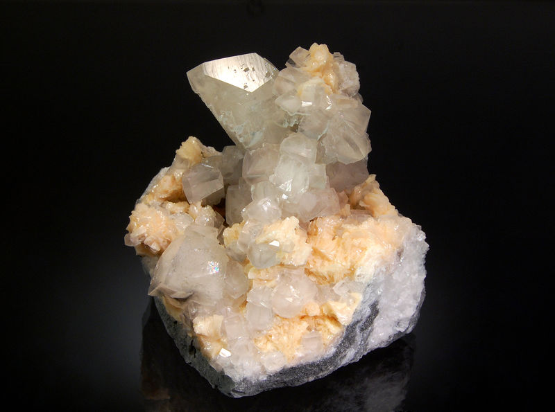 Calcite - Manaoshan Mine, Chenzhou Pref., Hunan Prov., China.jpg