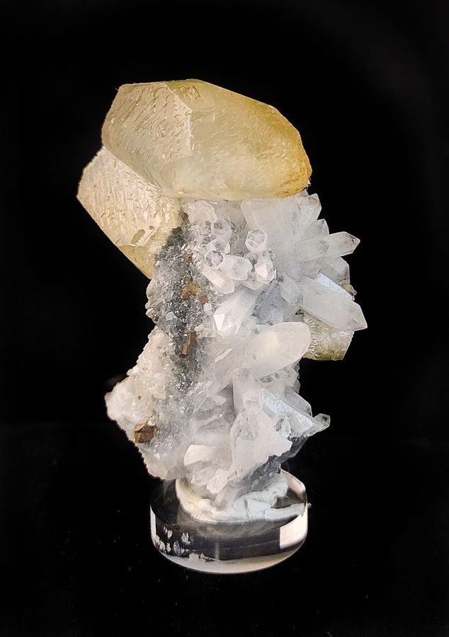 Calcite quartz (2)a.jpg