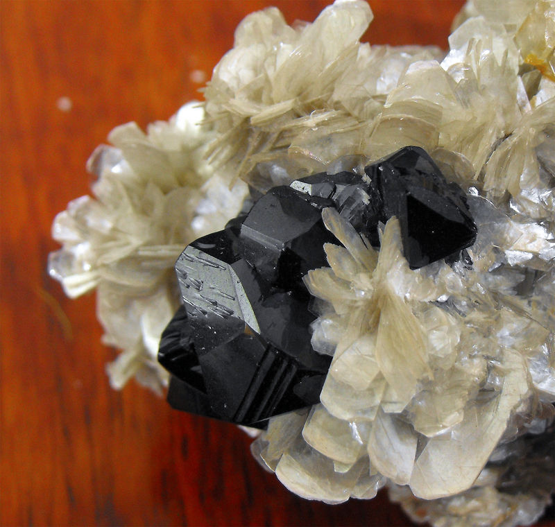 CASSITERITE WITH MUSCOVITE - CLOSEUP 2.jpg