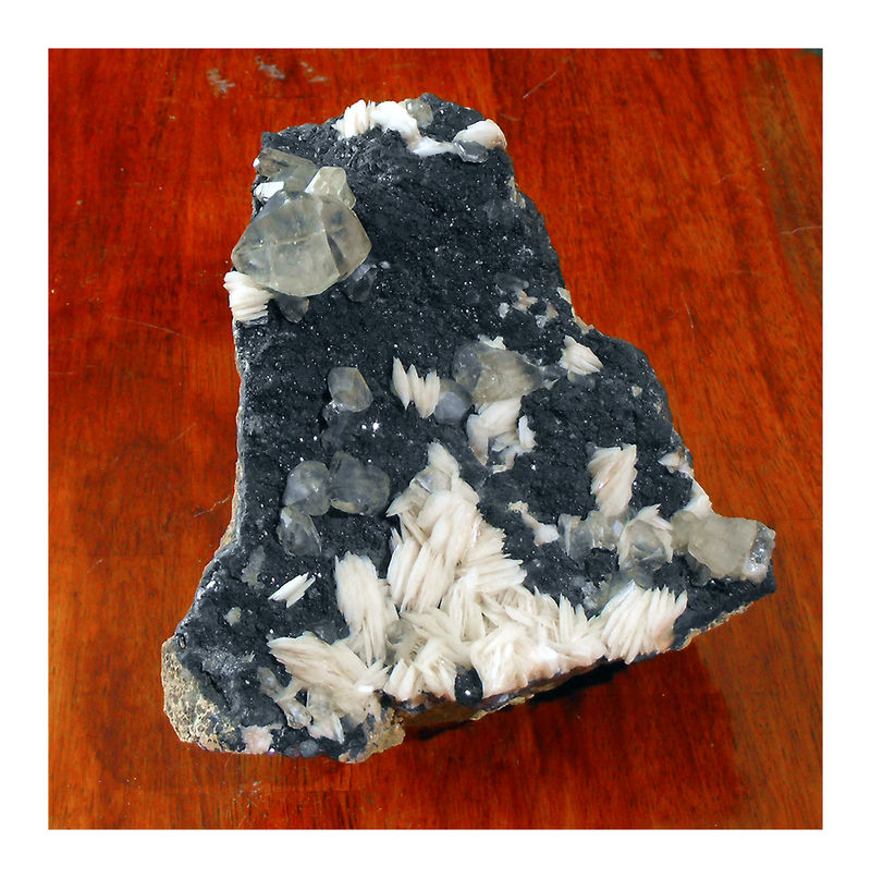 Cerussite with Barite 1.jpg