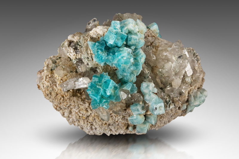 Chabazite-Ca-MIM_Museum(2050).jpg