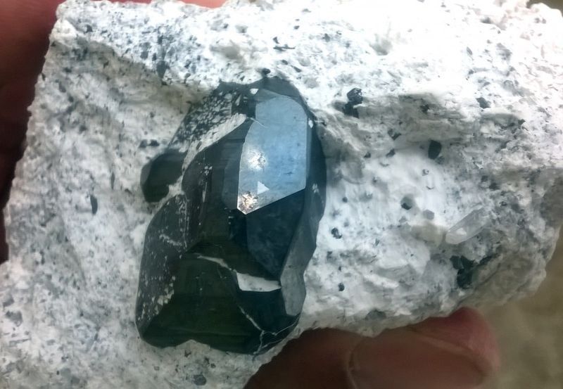 Chalcocite coating on pyrite. Milpillas.jpg