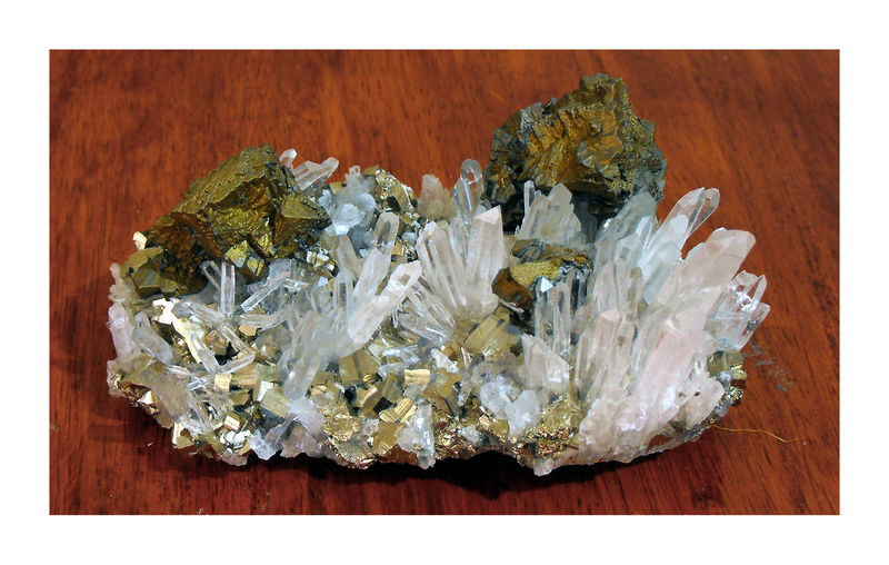 Chalcopyrite with pyrite and quartz 3.jpg