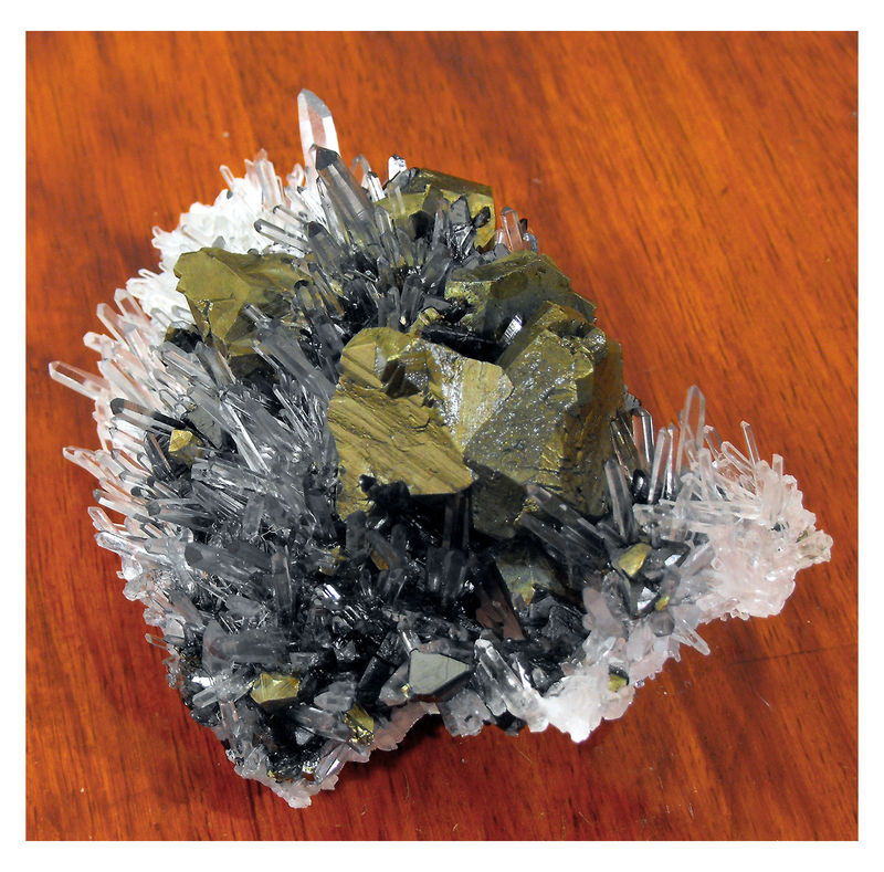 Chalcopyrite with Sphalerite and Quartz - 2.jpg