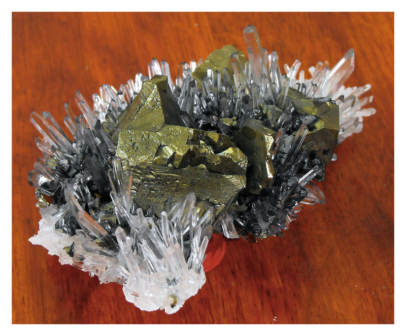 Chalcopyrite with Sphalerite and Quartz - 3.jpg