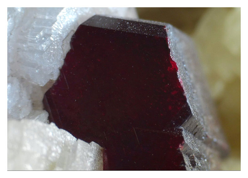 CINNABAR ON DOLOMITE - UNDER THE MICROSCOPE 6.jpg