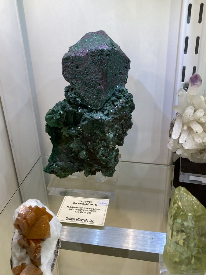 Cuprite on Malachite, Masnamba West Mine, DRC.JPG