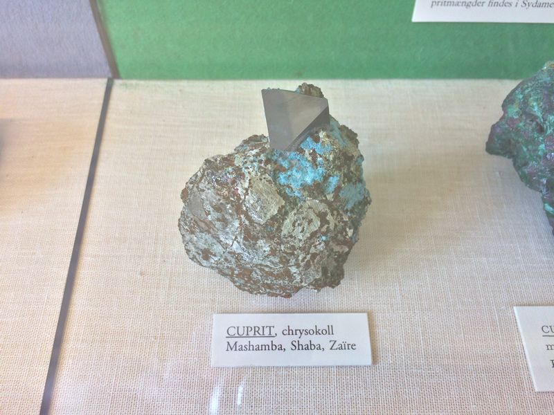 DGM, Cuprite, Chrysocolla, Mashamba, Shaba, Zaire.JPG